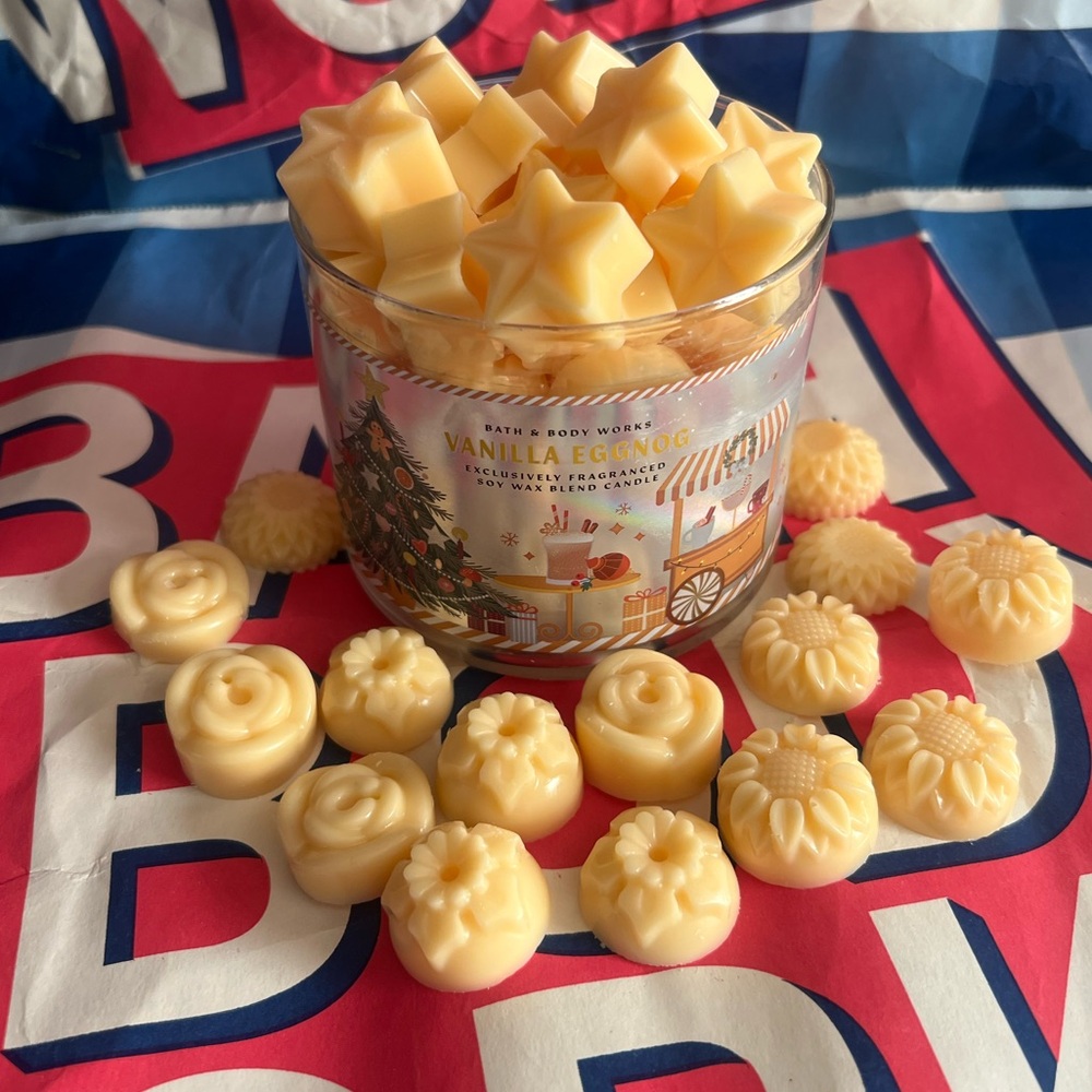 Bath and body works Candle Vanilla Eggnog Wax Melts